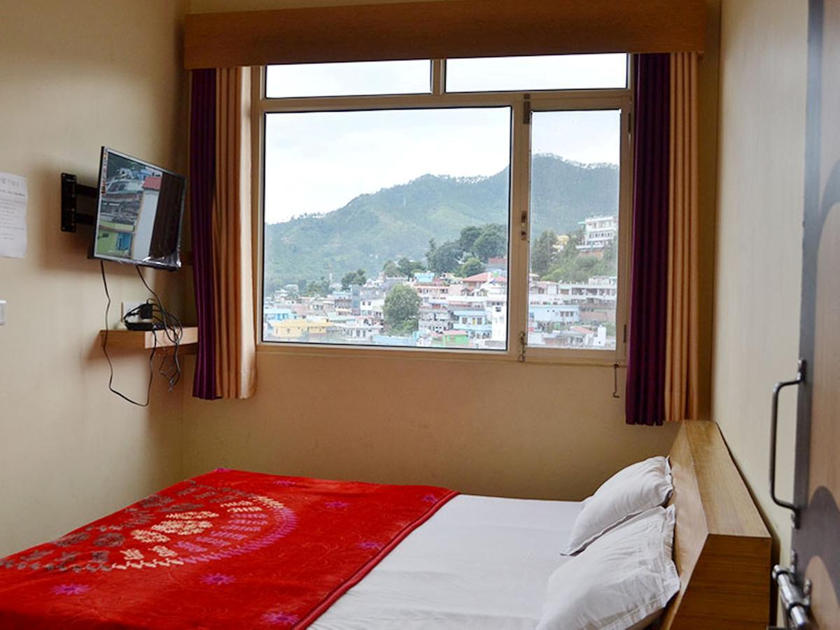 Oyo 37525 Hotel Mall Palace Pithorāgarh Esterno foto