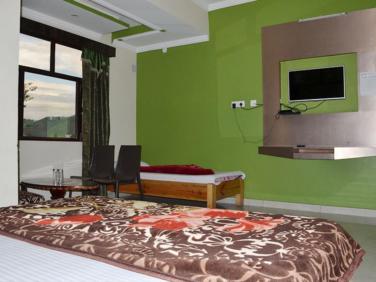 Oyo 37525 Hotel Mall Palace Pithorāgarh Esterno foto