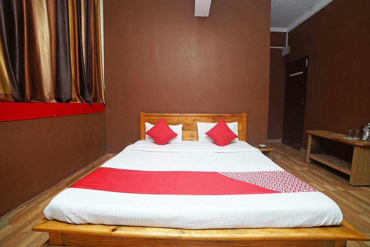 Oyo 37525 Hotel Mall Palace Pithorāgarh Esterno foto