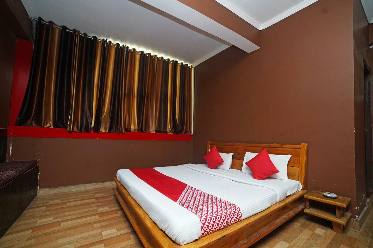 Oyo 37525 Hotel Mall Palace Pithorāgarh Esterno foto