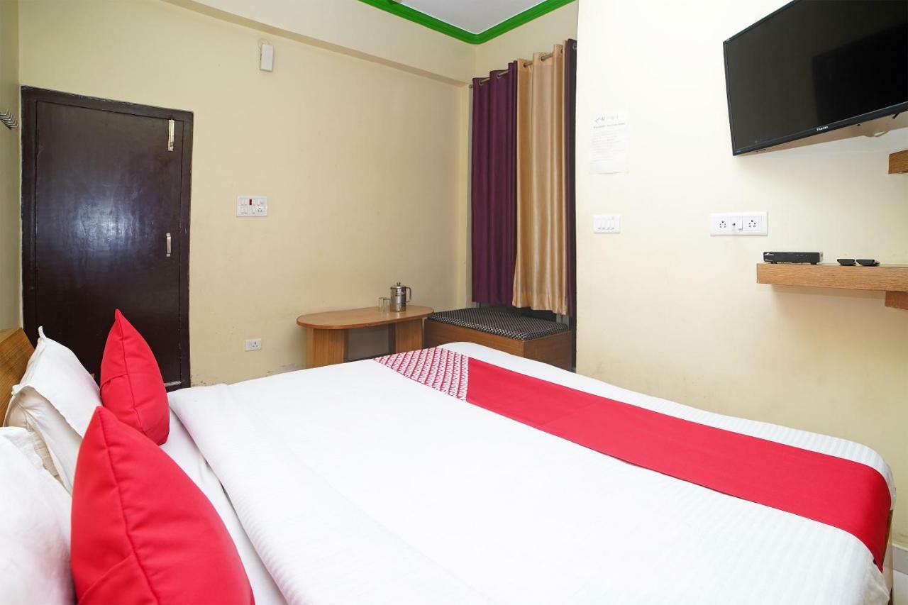 Oyo 37525 Hotel Mall Palace Pithorāgarh Esterno foto