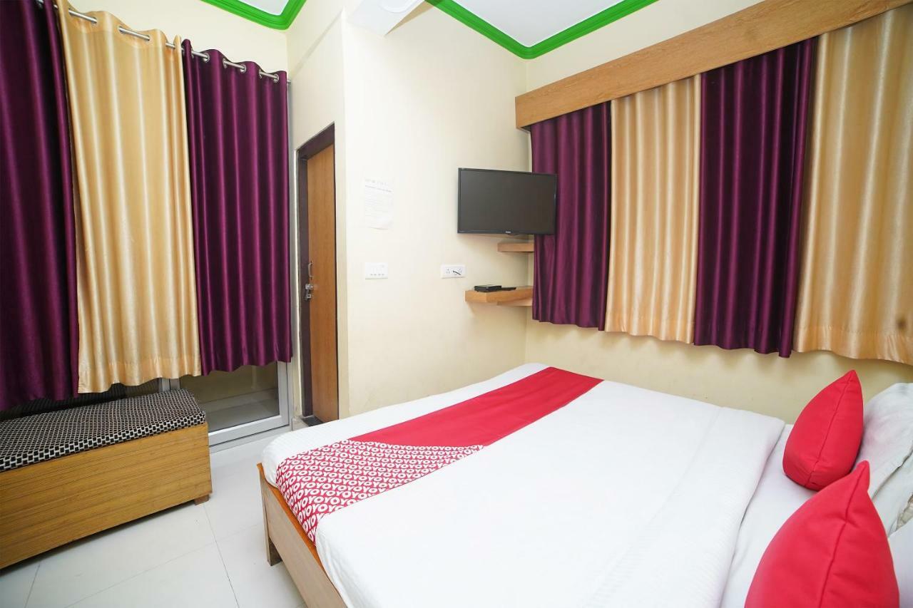Oyo 37525 Hotel Mall Palace Pithorāgarh Esterno foto