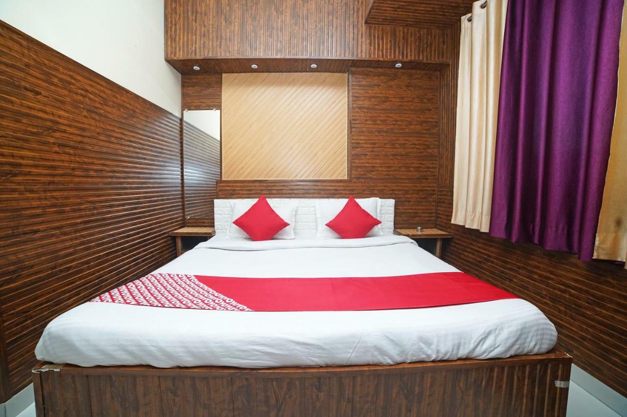 Oyo 37525 Hotel Mall Palace Pithorāgarh Esterno foto