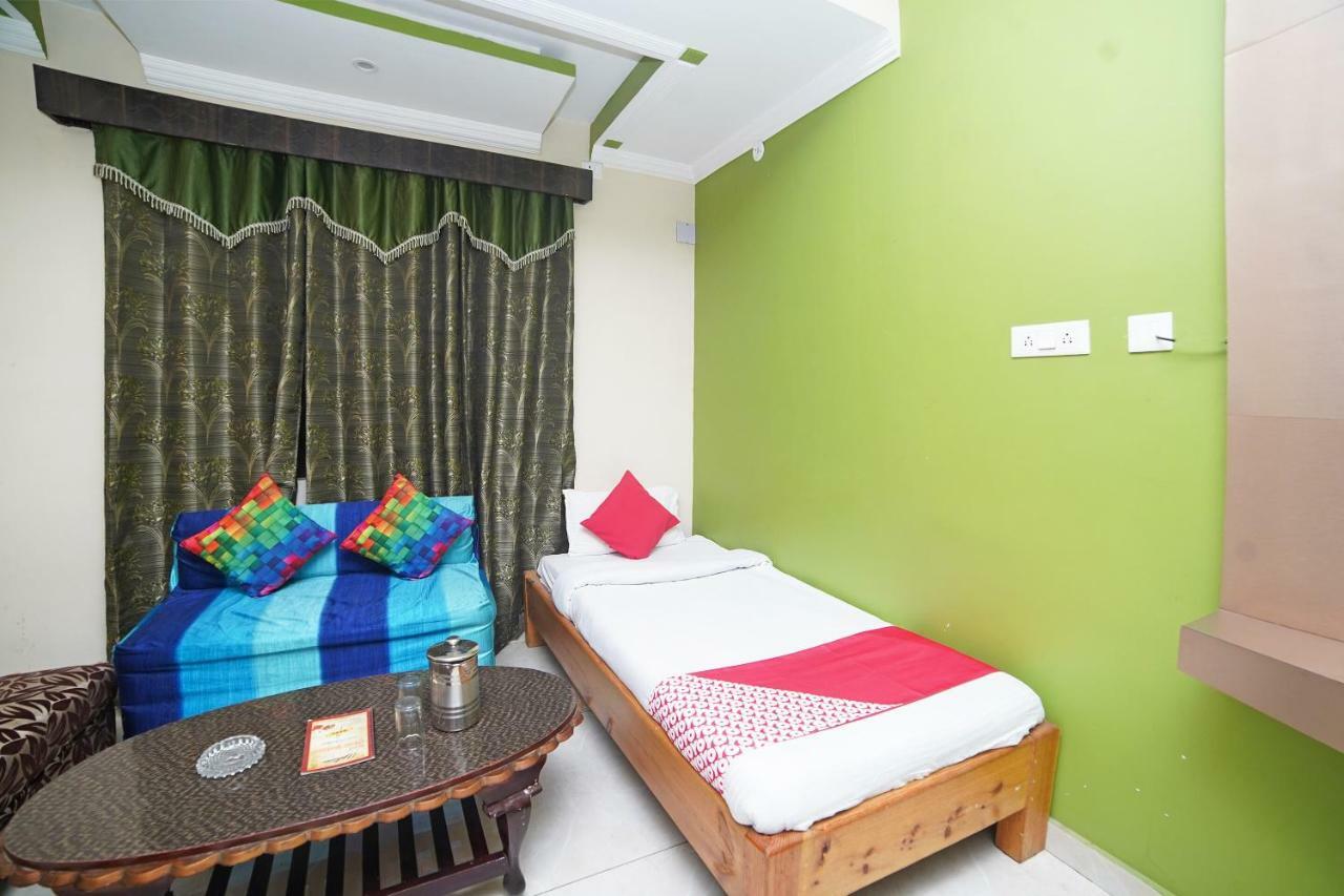 Oyo 37525 Hotel Mall Palace Pithorāgarh Esterno foto